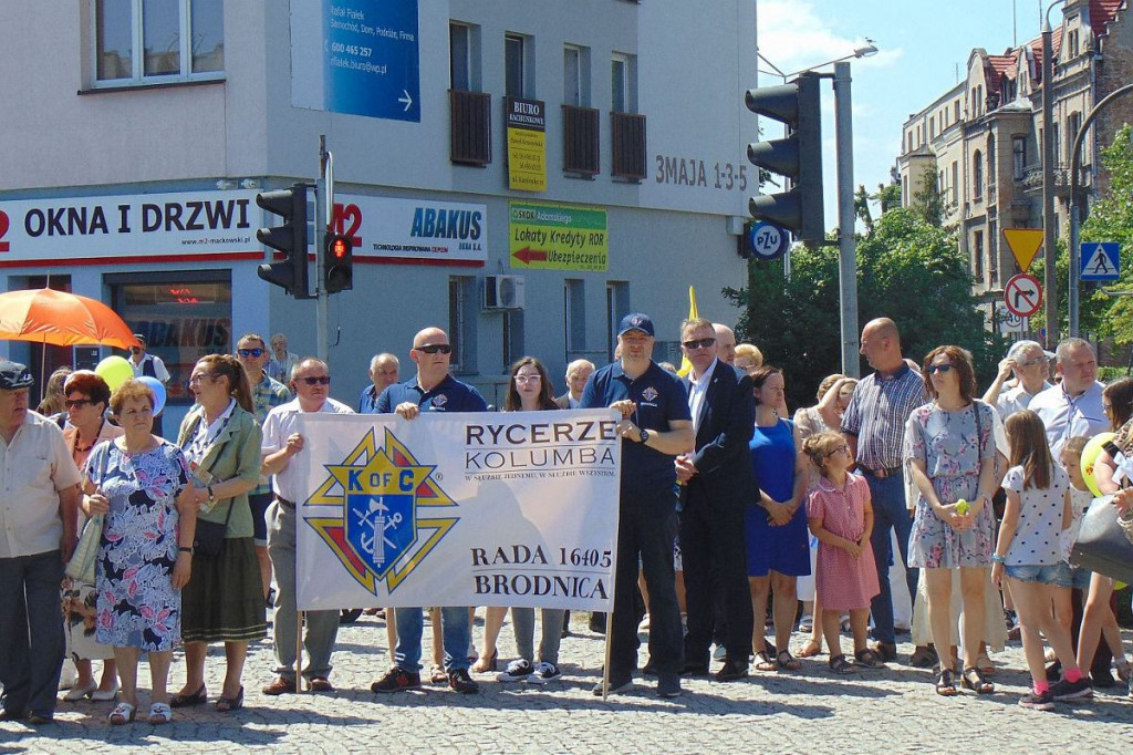 Marsz dla Życia i Rodziny [DUŻO ZDJĘĆ]