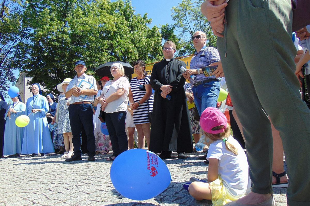 Marsz dla Życia i Rodziny [DUŻO ZDJĘĆ]