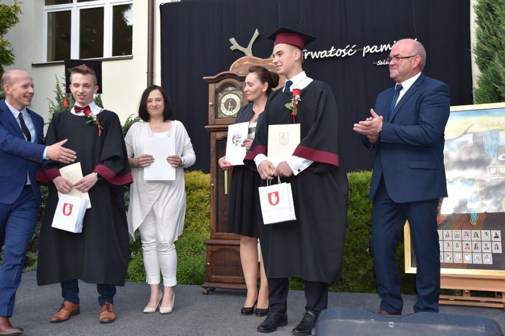 Różyczkowanie w III Liceum [ZDJĘCIA]