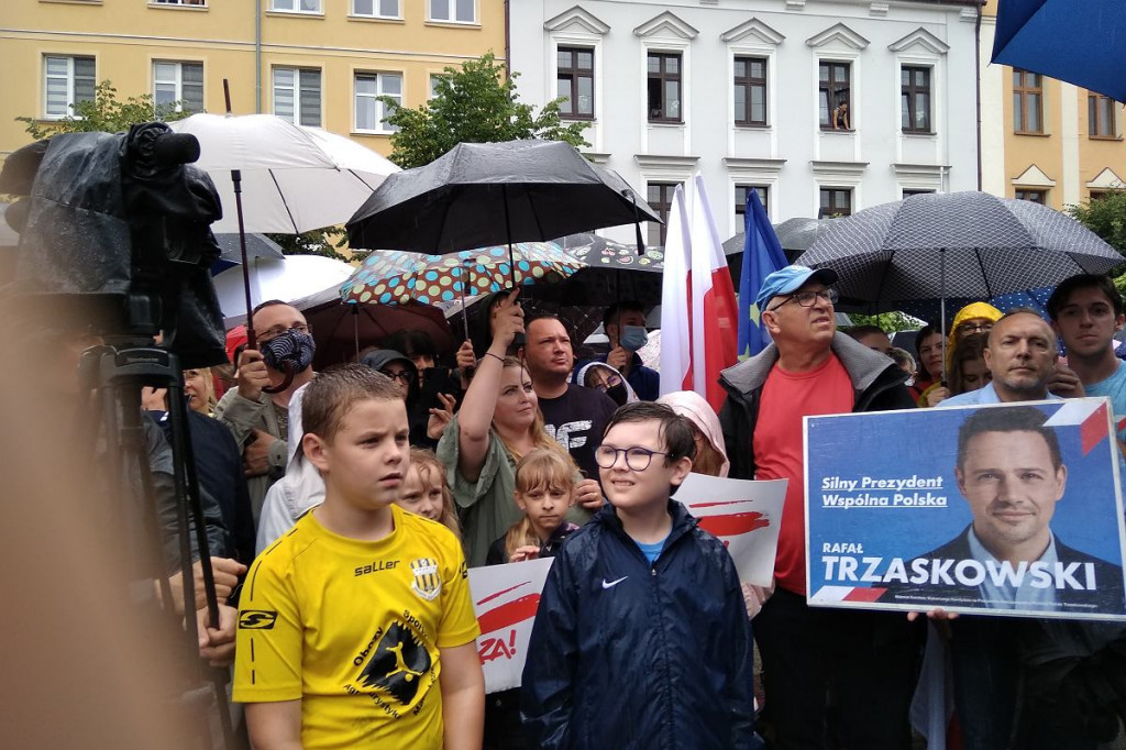 Rafał Trzaskowski w Brodnicy. Przyszły tłumy. 