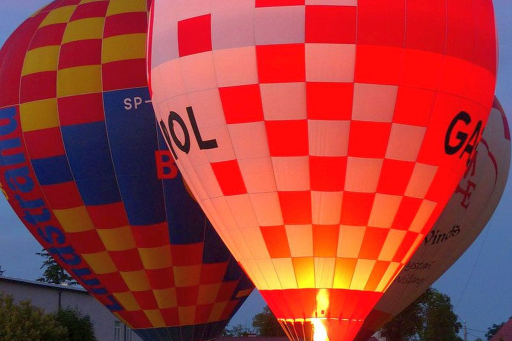 Przyleciały do Osieka z Rypina wielkie balony [ZDJĘCIA]