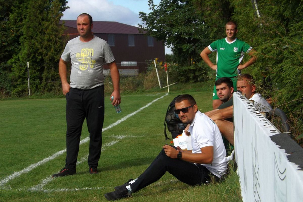 Piłkarskie derby powiatu brodnickiego w klasie B. Gol wygrywa [ZDJĘCIA]