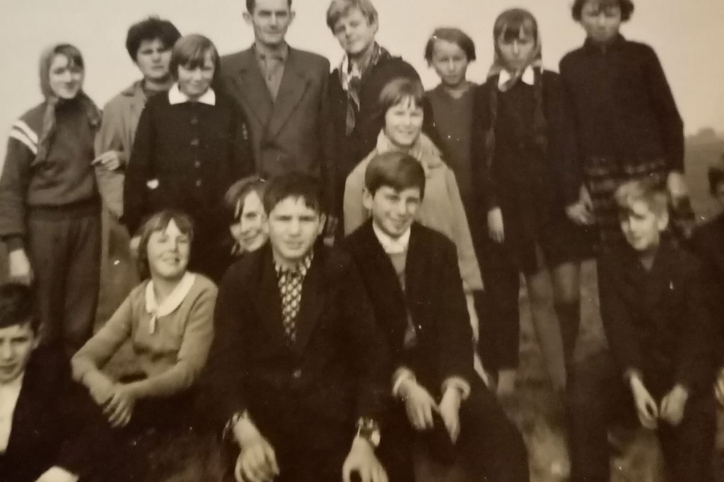 Po 50 latach zjechali się absolwenci szkoły w Zgniłobłotach [ZDJĘCIA]
