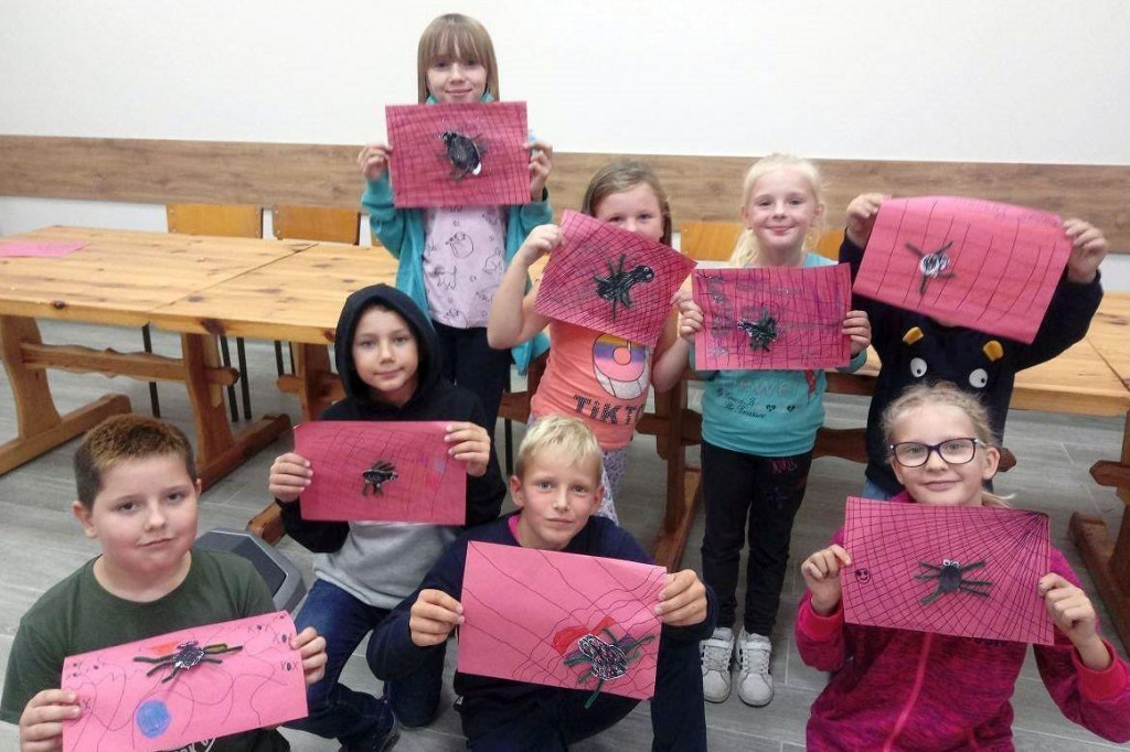 Zajęcia kulinarne, plastyczne i sportowe, gry i zabawy dla dzieci, a do tego pomoc w nauce [ZDJĘCIA]