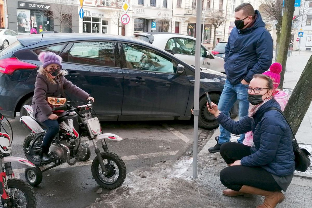 Wielka Orkiestra w Brodnicy, Jabłonowie i Górznie w czasie obostrzeń. Motocykle, ciężarówki, motolotnie i morsy [ZDJĘCIA]
