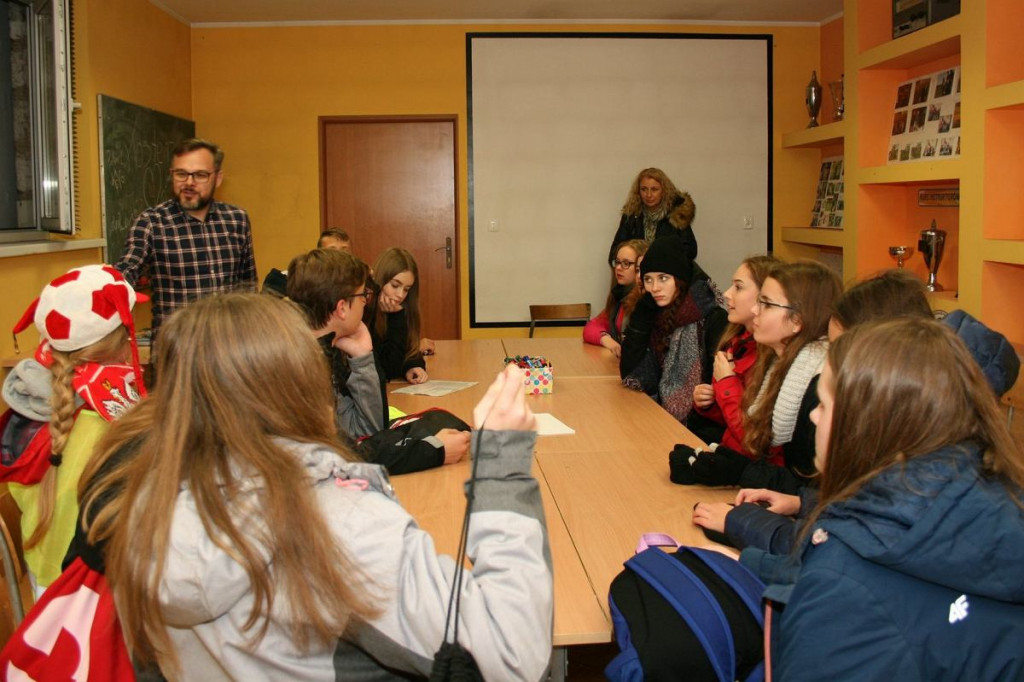 Krótkofalarstwo to obecnie dyscyplina sportowa. Mistrz Polski mieszka w Osieku