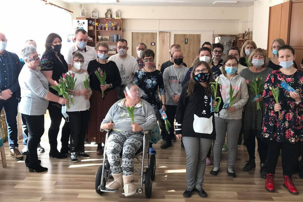 Doczekali się. Wznowiono zajęcia stacjonarne w Warsztatach Terapii Zajęciowych w Brodnicy [ZDJĘCIA]
