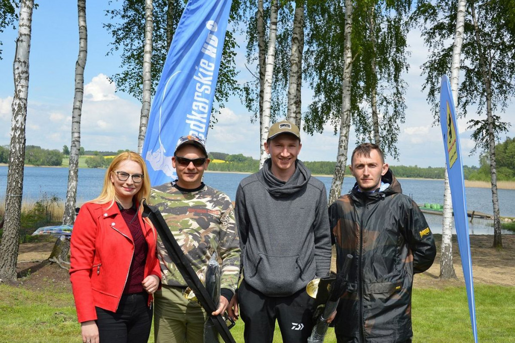Wędkarze rywalizowali nad jeziorami Wierzchownia i Wielkie Leźno. Były szczupaki, okonie, lin [ZDJĘCIA]