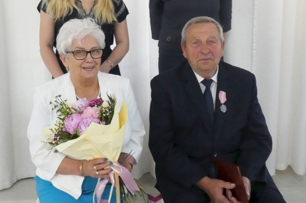 Opowiedzieli, jak zaczęła się ich miłość. Tylko pani Anna nie doczekała, zmarła na koronawirusa