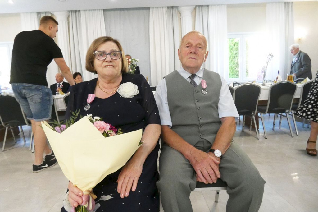 Opowiedzieli, jak zaczęła się ich miłość. Tylko pani Anna nie doczekała, zmarła na koronawirusa