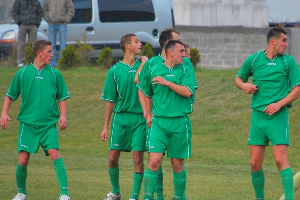 Derby w Świedziebni na remis