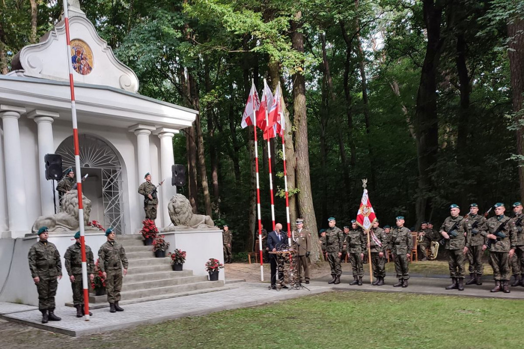 Brodnica. Na uroczystości obok lwów samorządowcy, politycy, dyrektorzy, szefowie służb [ZDJĘCIA]