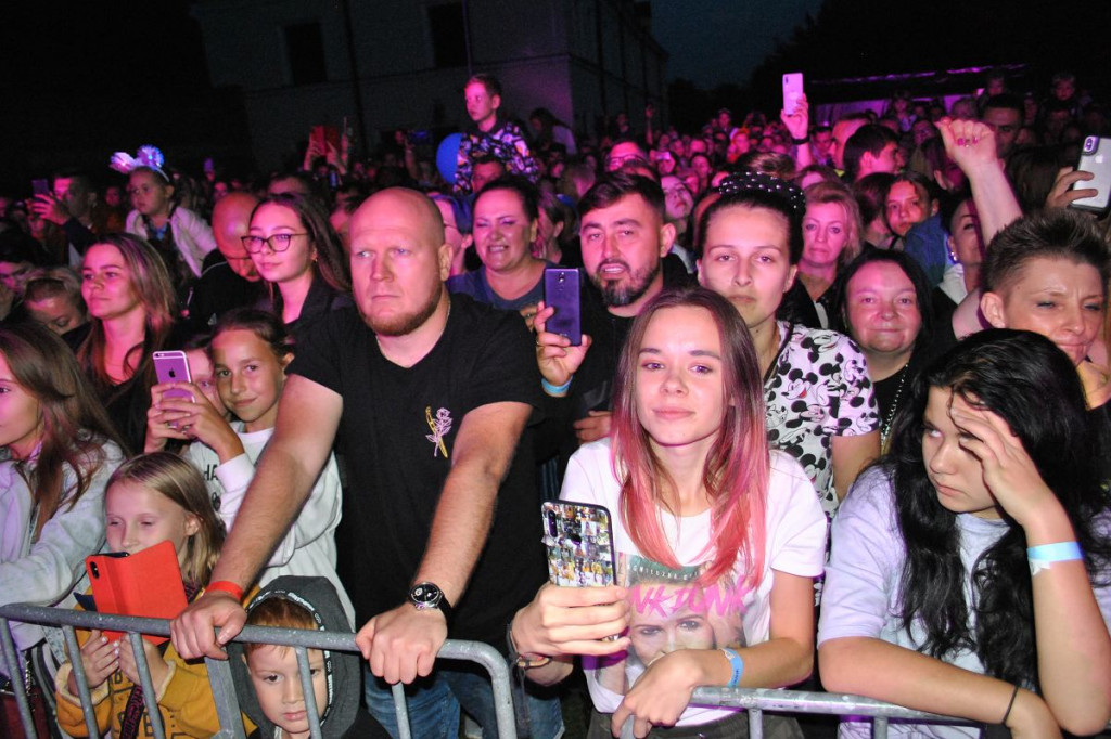 Brodnica. Koncert Agnieszki Chylińskiej [DUŻO ZDJĘĆ]