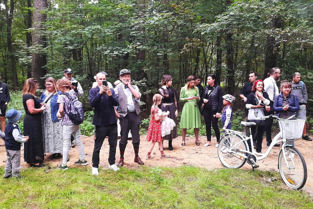 Brodnica. Kawalkada rowerzystów przejechała ulicami miasta. Wielu w oryginalnych strojach [ZDJĘCIA]