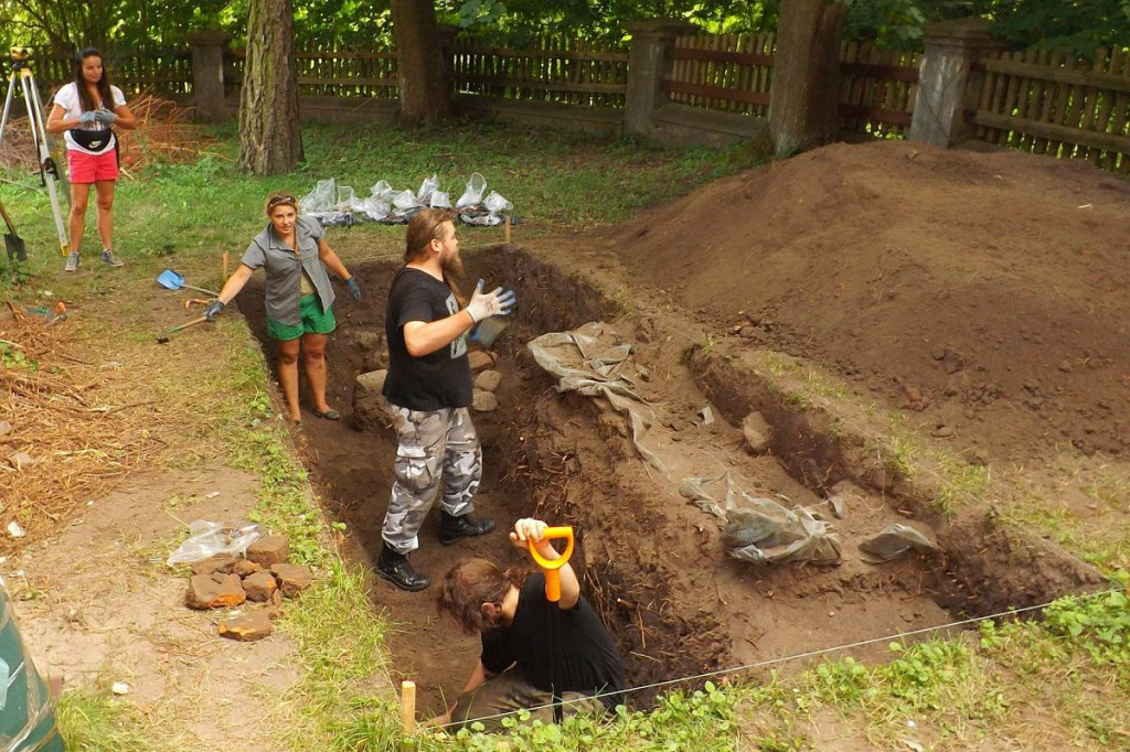 Brodnica i okolice. Archeolodzy kopią w Górznie. Twierdzą, że pod ziemią jest stare zamczysko, a w nim podobno skarby
