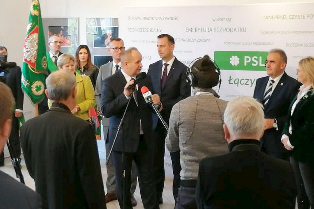 Brodnica. PSL opanował miasto. Kosiniak-Kamysz i kilkuset działaczy w kościele, domu kultury i na ulicach [ZDJĘCIA]