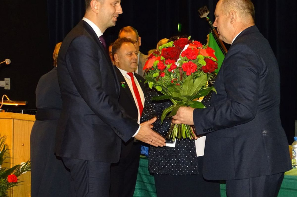Brodnica. PSL opanował miasto. Kosiniak-Kamysz i kilkuset działaczy w kościele, domu kultury i na ulicach [ZDJĘCIA]