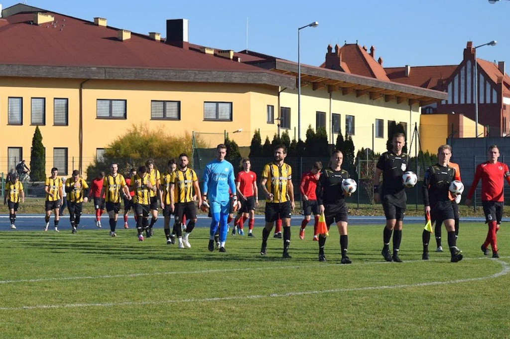 Brodnica. Sparta grała z Kujawianką. W rolach głównych wychowankowie [ZDJĘCIA]