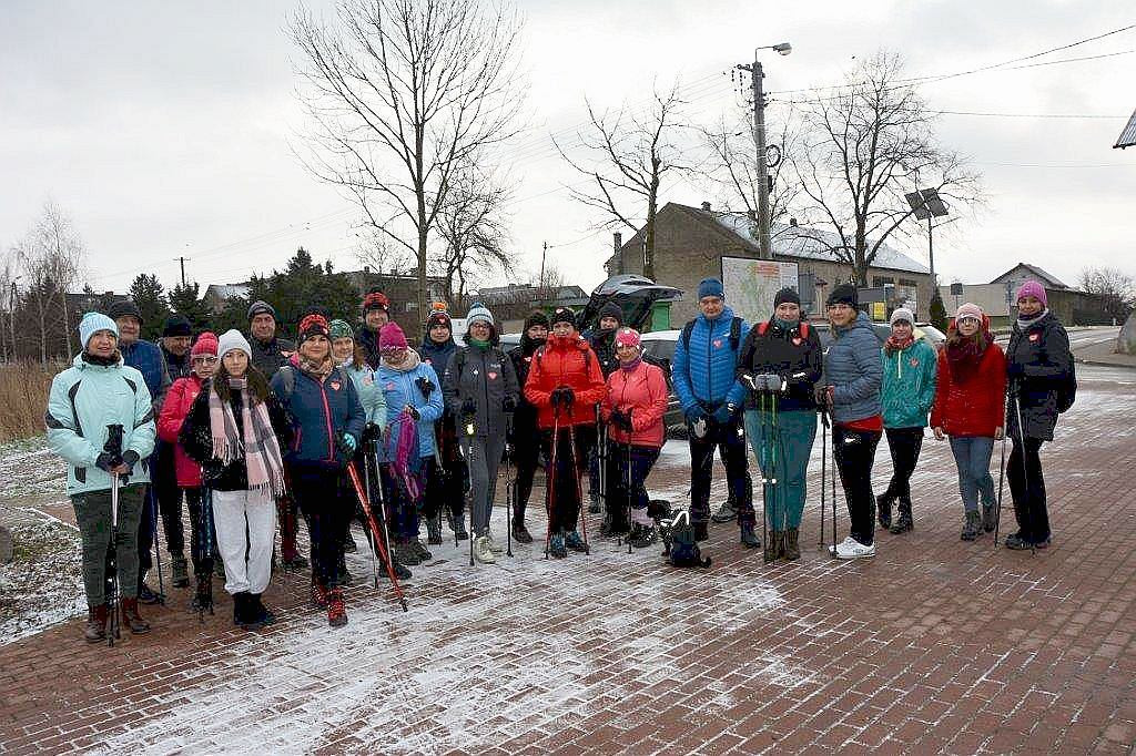 WOŚP 2022. Rajd nordic walking po urokliwych zakątkach gminy Zbiczno [ZDJĘCIA]
