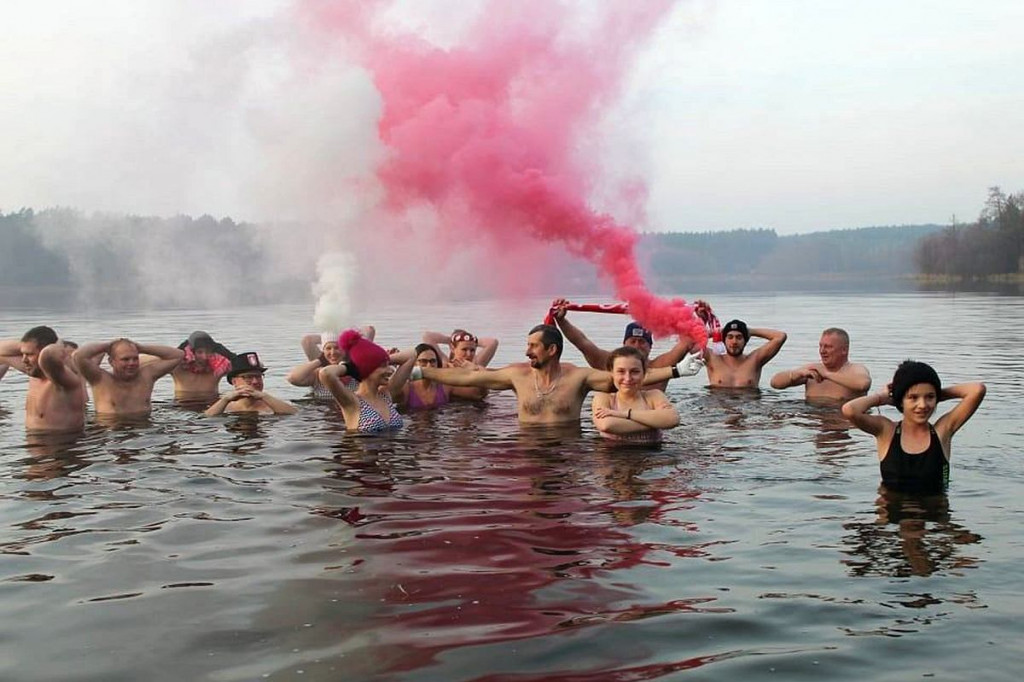 Brodnica i okolice. Tu kąpią się morsy, chleb orkiszowy piecze się w starym piecu, a kurczaki wychodzą z jaj [ZDJĘCIA]