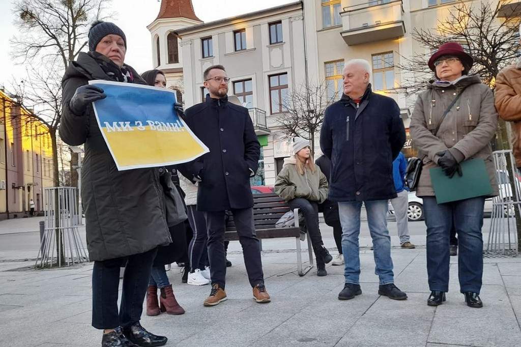 Brodnica. Tłumy na Dużym Rynku. Niech żyje wolna Ukraina! [DUŻO ZDJĘĆ]