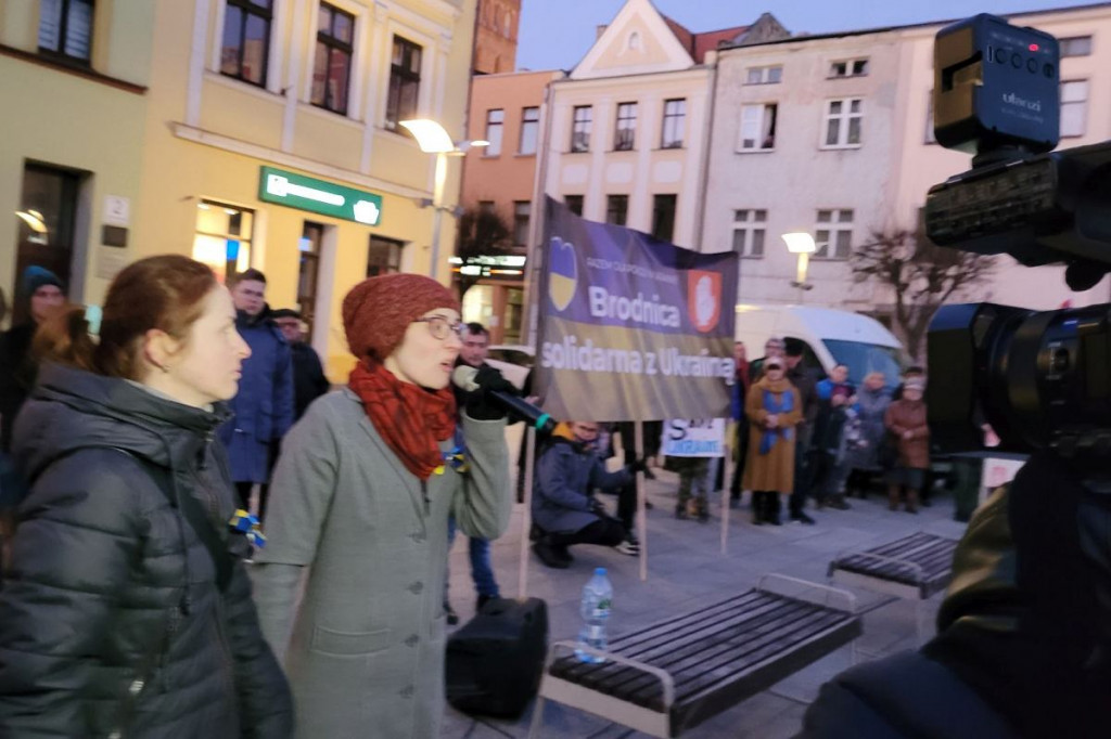 Brodnica. Tłumy na Dużym Rynku. Niech żyje wolna Ukraina! [DUŻO ZDJĘĆ]