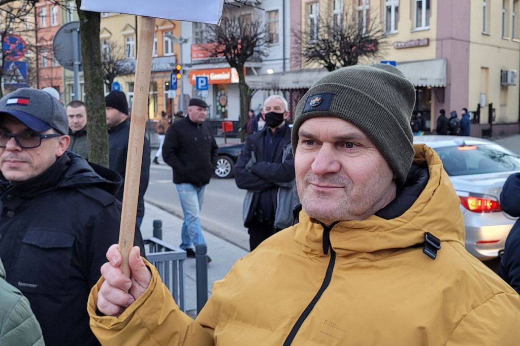 Brodnica. Tłumy na Dużym Rynku. Niech żyje wolna Ukraina! [DUŻO ZDJĘĆ]