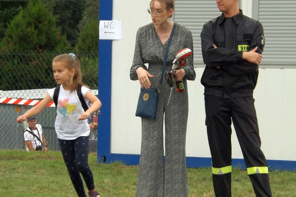 W niedzielę mieszkańcy bawią się na festynie w Jajkowie. Było uroczyste otwarcie [ZDJĘCIA]