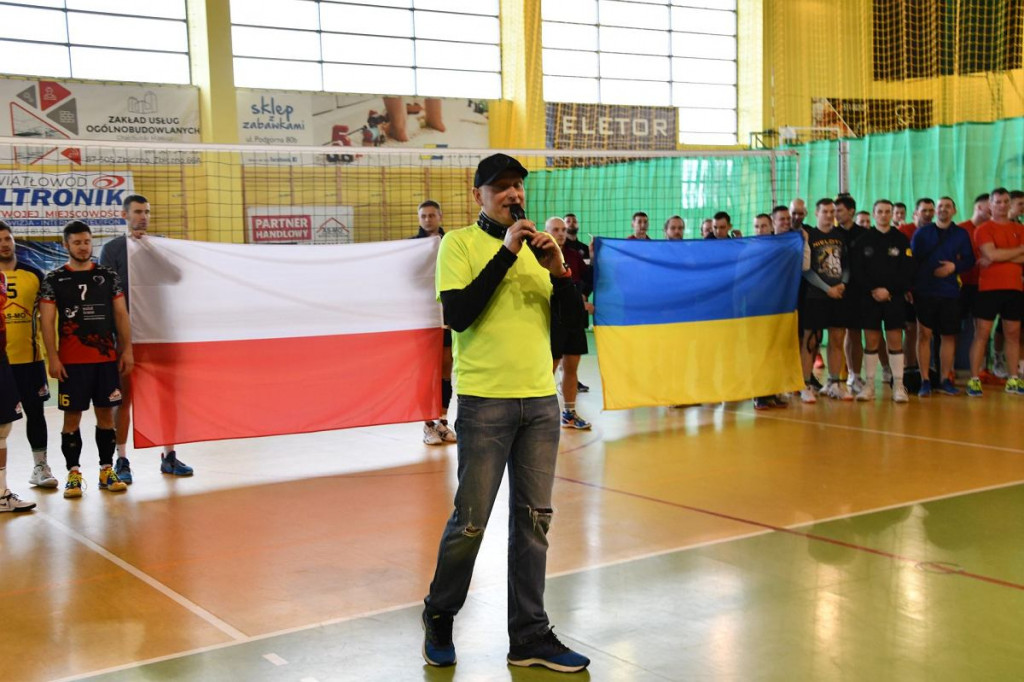Brodnica i okolice. Siatkarze zagrali dla chorego Roberta Stańko [ZDJĘCIA]