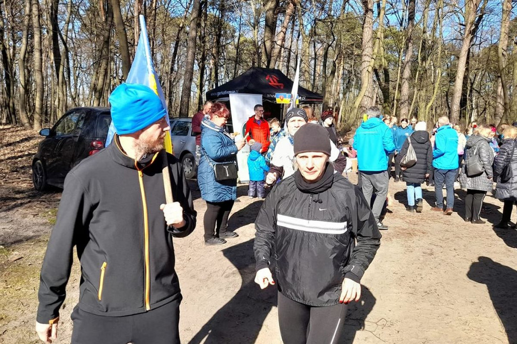 Brodnica. Biegali, chodzili i zbierali dla obrońców Ukrainy [ZDJĘCIA]