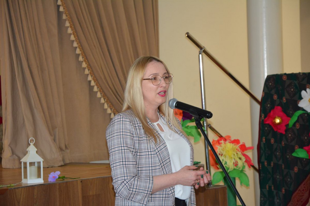 Brodnica i okolice. Barwne stroje, bajkowa scenografia, a na scenie wcale nie dzieci. Panie z Pokrzydowa dały czadu [ZDJĘCIA]