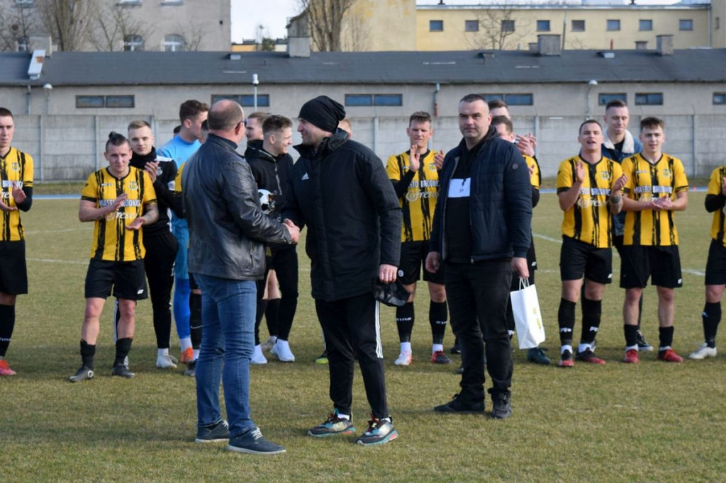 Brodnica. Pięć goli w meczu Sparty. Na trybunach kibice nie tylko żółto-czarnych [ZDJĘCIA]