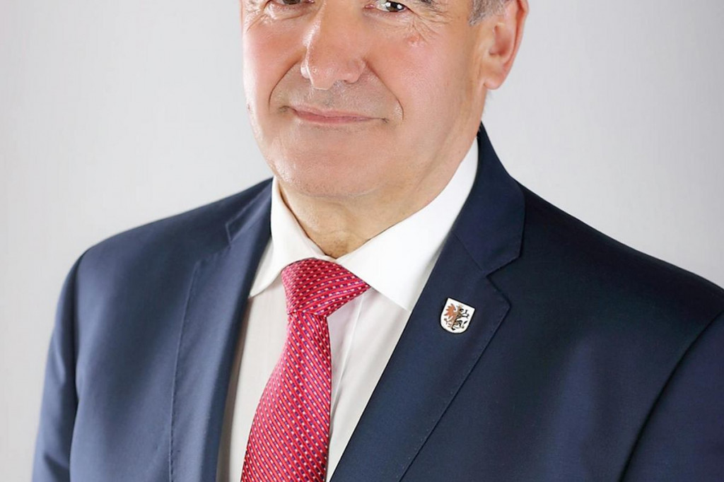 Brodnica i okolice. Dwóch znanych polityków zaprasza na spotkanie do Świedziebni. Zaczyna się walka o wieś?