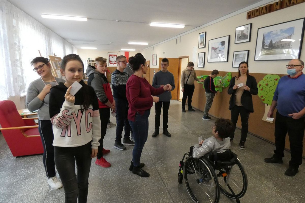 Brodnica. Uczniowie ze szkoły przy Kochanowskiego udowodnili, że myślą o innych w potrzebie [ZDJĘCIA]