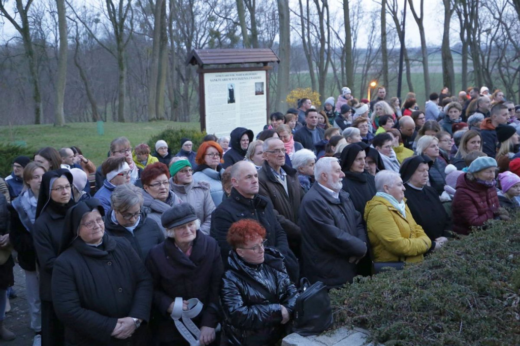 Misterium Męki Pańskiej w Jabłonowie. Ponad 80 aktorów, statystów, realizatorów [ZDJĘCIA]