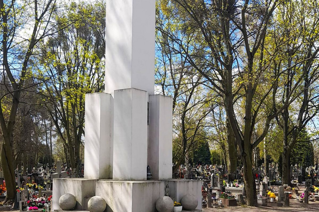Brodnica. Radny chce usunięcia sowieckiej gwiazdy, sierpa i młota. 