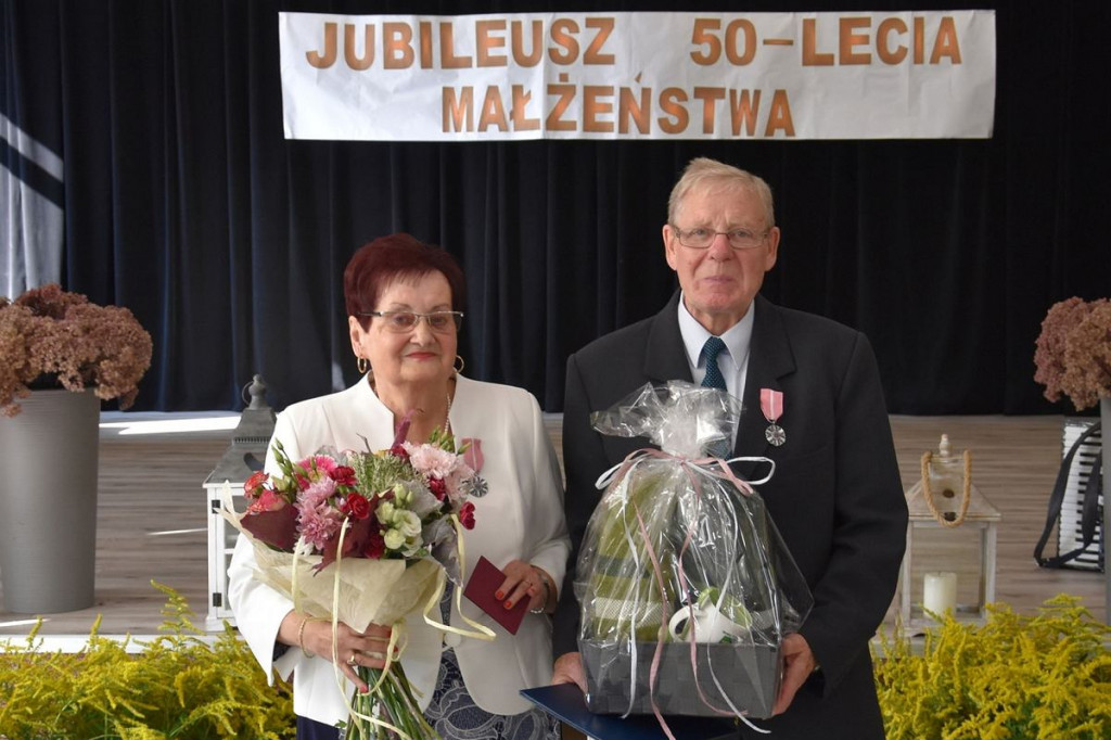 Prezydent Rzeczypospolitej Polskiej przyznał medale 11 małżeństwom z gminy Bobrowo [ZDJĘCIA]