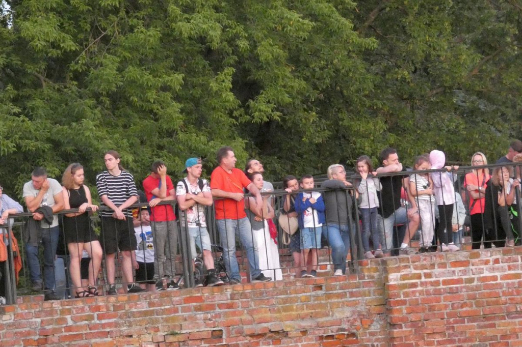 Brodnica. Noc Kupały na zamku w ciepłą, pachnącą lipami noc [ZDJĘCIA]