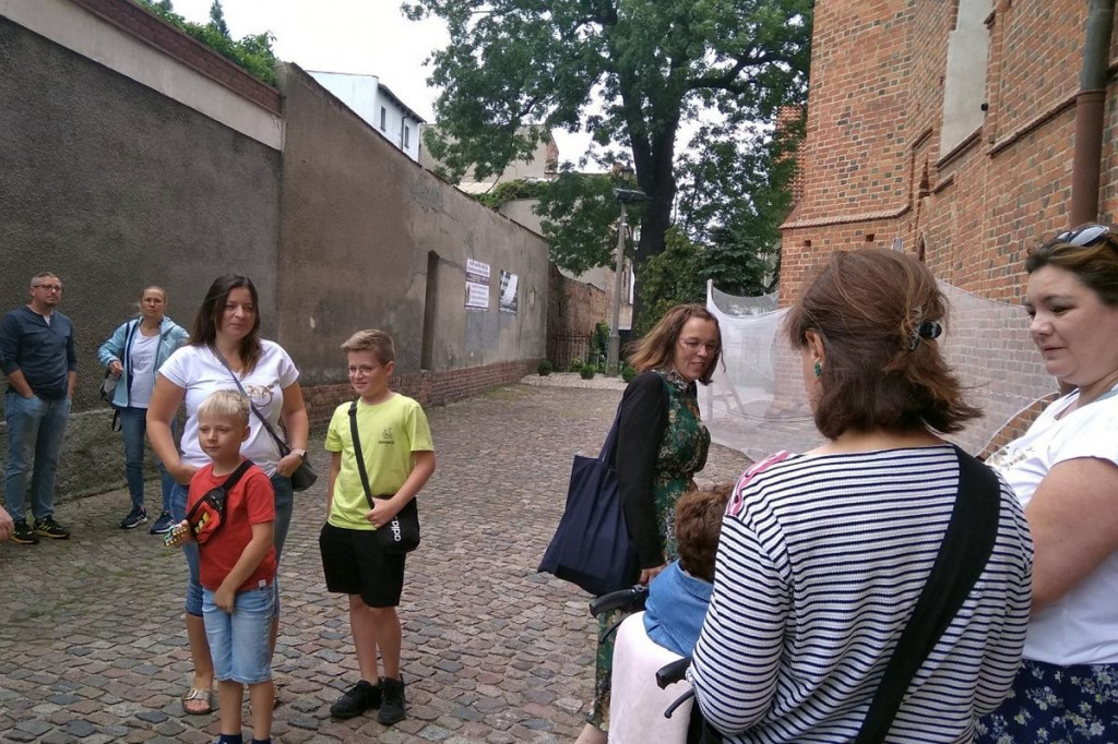 Brodnica. Dlaczego w nawie głównej brodnickiej fary wisiała głowa jelenia?