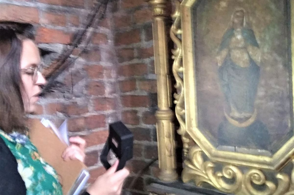 Brodnica. Dlaczego w nawie głównej brodnickiej fary wisiała głowa jelenia?