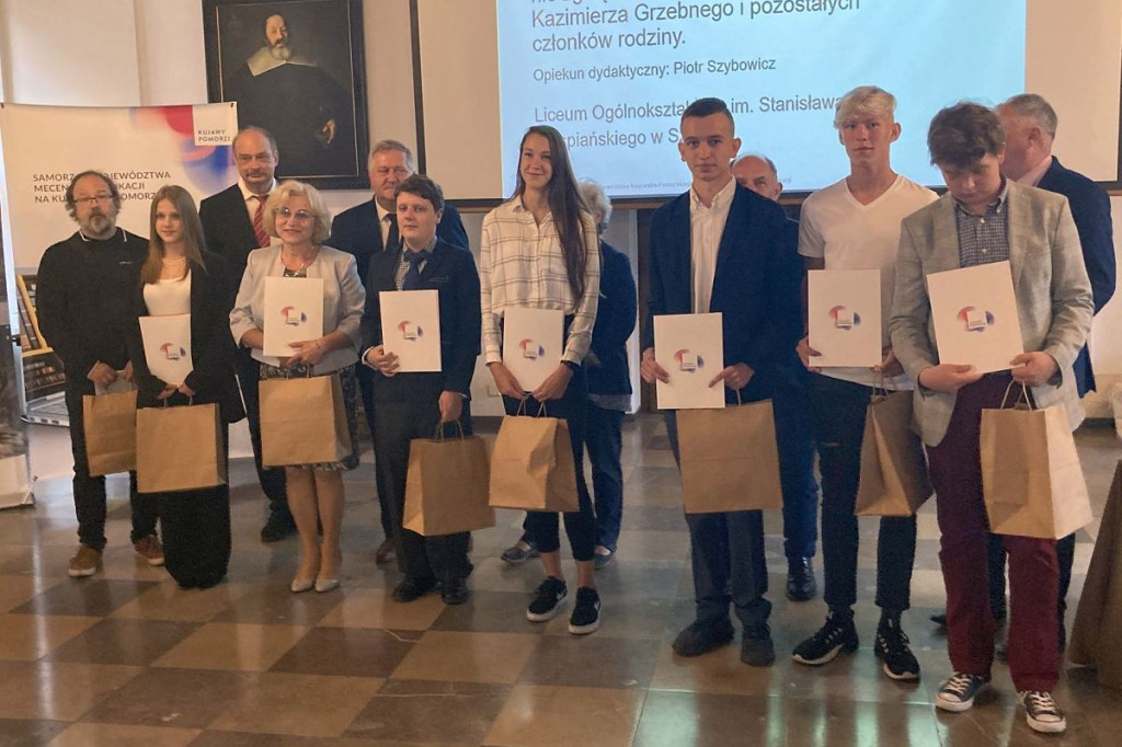 Brodnica i okolice. Nagrody wręczał osobiście marszałek sejmiku województwa Piotr Całbecki