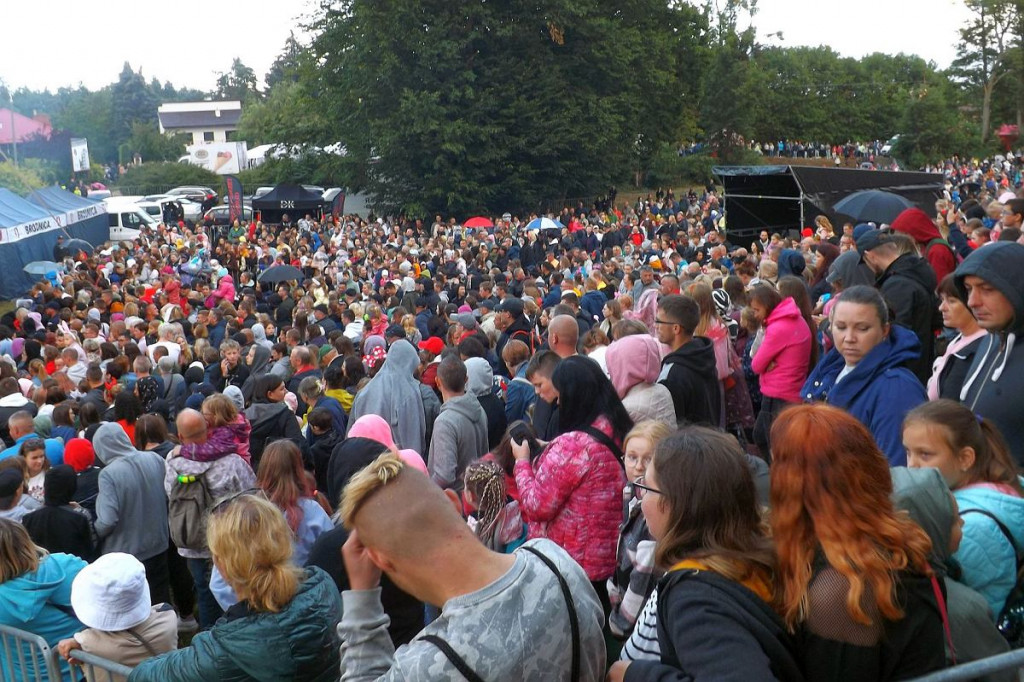 Brodnica. Wielkie tłumy nad Niskim Brodnem [DUŻO ZDJĘĆ]