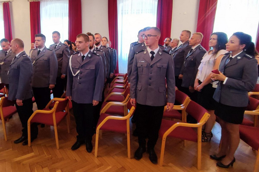 Awanse dla 54 funkcjonariuszy brodnickiej policji [ZDJĘCIA]
