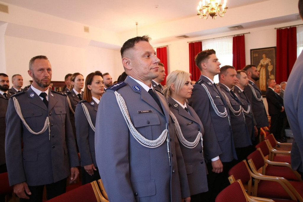 Awanse dla 54 funkcjonariuszy brodnickiej policji [ZDJĘCIA]