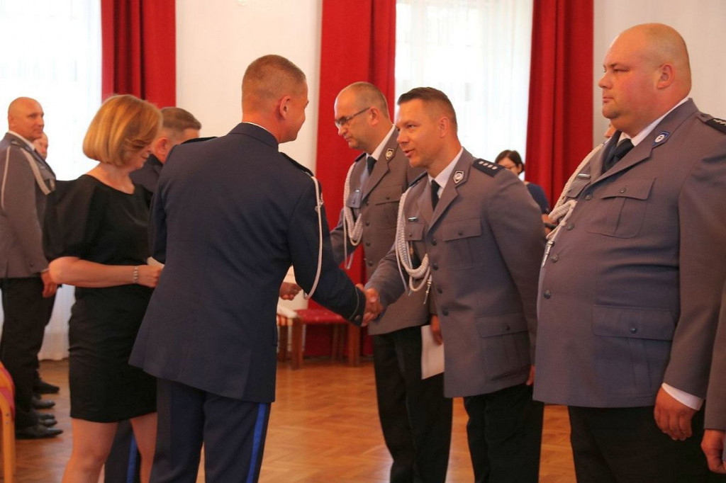 Awanse dla 54 funkcjonariuszy brodnickiej policji [ZDJĘCIA]