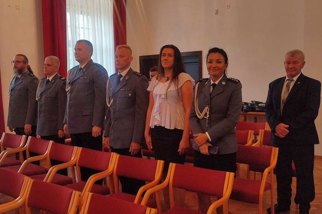 Awanse dla 54 funkcjonariuszy brodnickiej policji [ZDJĘCIA]