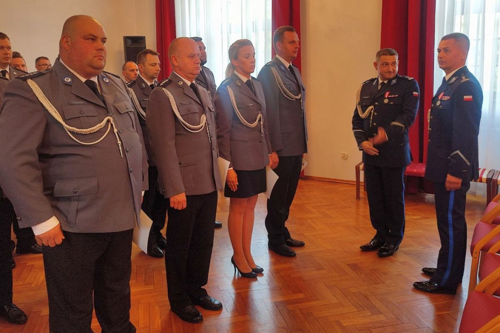 Awanse dla 54 funkcjonariuszy brodnickiej policji [ZDJĘCIA]