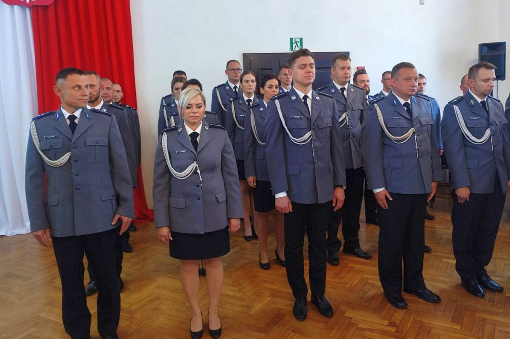 Awanse dla 54 funkcjonariuszy brodnickiej policji [ZDJĘCIA]