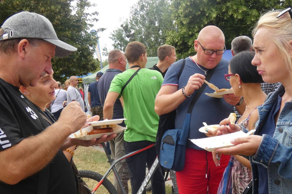 Brodnica. Niedzielny jarmark ekologiczny z królewną Anną przyciągnął tłumy [DUŻO ZDJĘĆ]