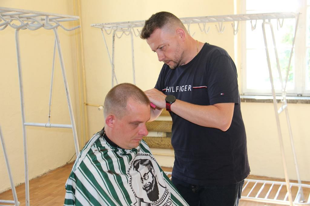 Żołnierze kończą szkolenie podstawowe, niektórzy nie dali rady. Tylko kobiet zabrakło
